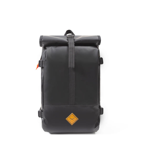 RESTRAP バックパック ブラック Rolltop Backpack (22 Litres) – Restrap US